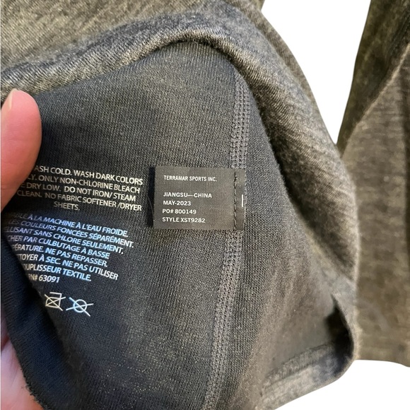 Woolskins grey turtleneck merino wool top size medium - Picture 13 of 13